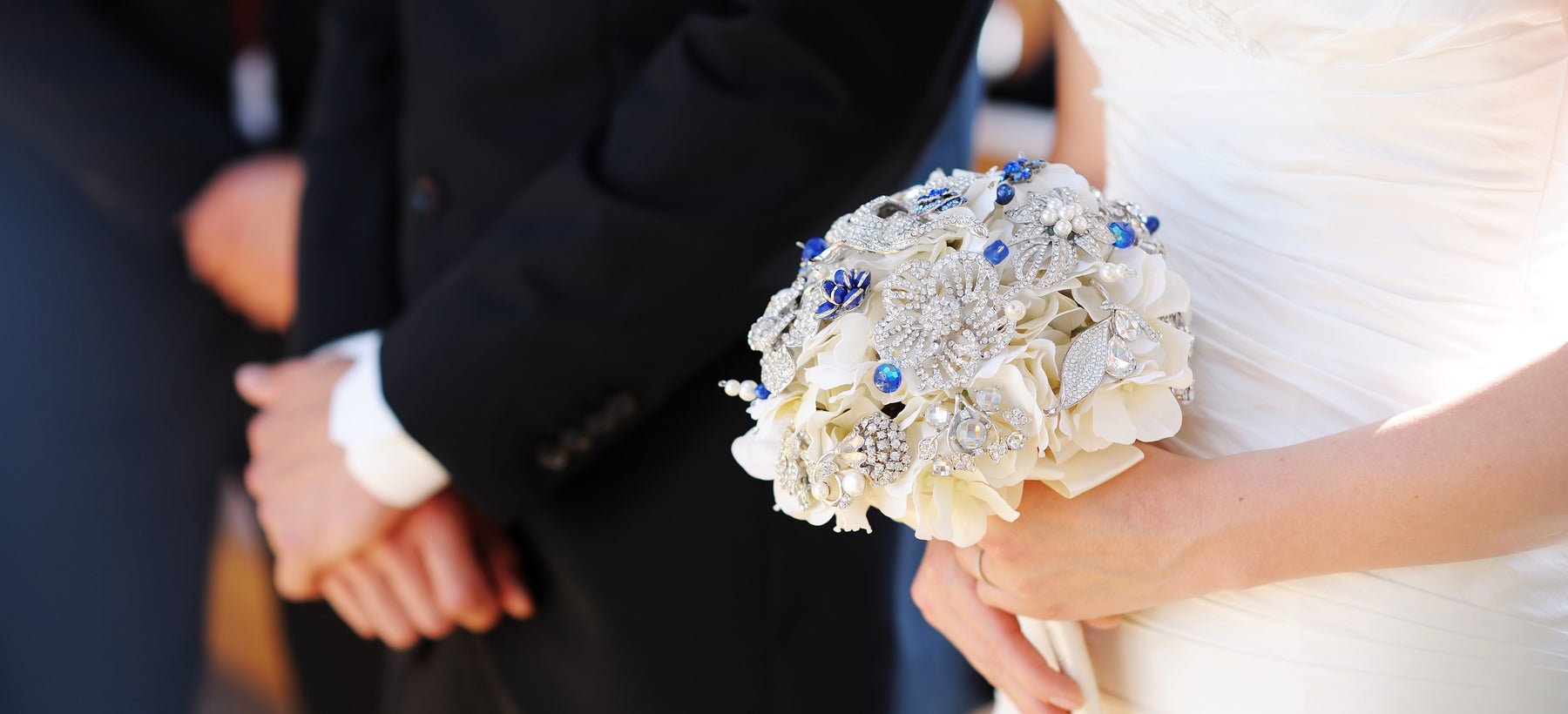 How To Use Our Small Round Brooch Bouquet Kit